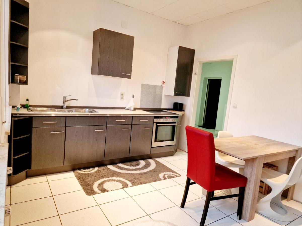 Gruppenfreundliches Apartment Herzogenaurach Exterior foto